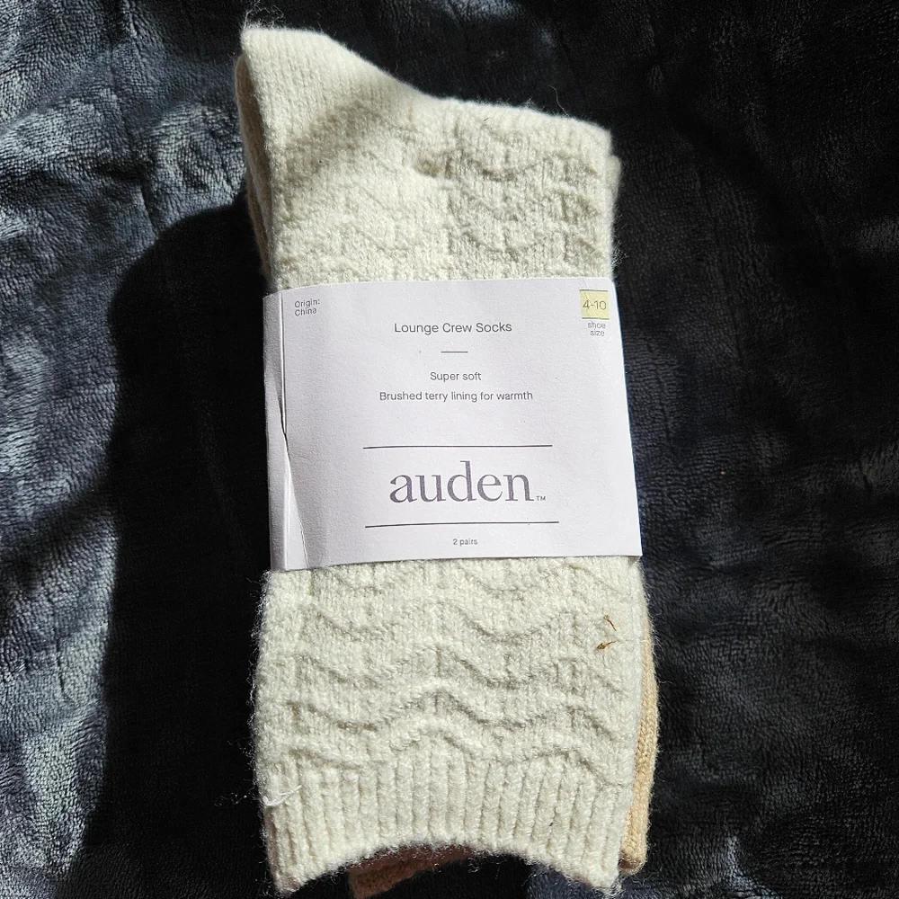 Auden Women's 2pk Feather Cozy Crew Socks